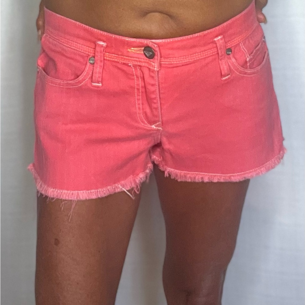 Roxy frayed denim size 3/26 coral 2 inch inseam